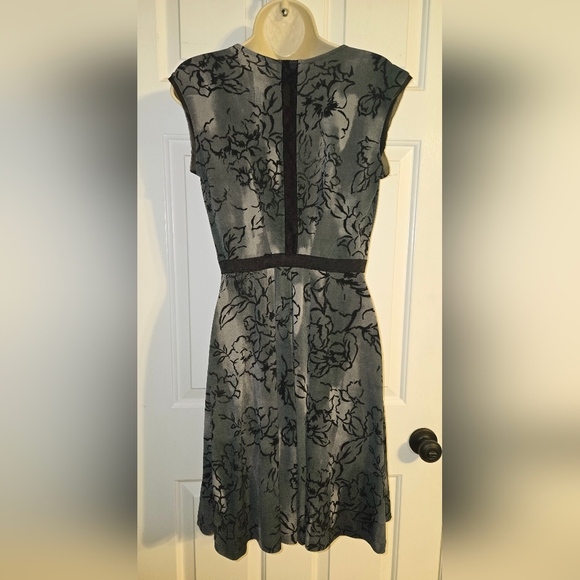 Simply Vera Vera Wang Black and Gray Cowl Neck Knee Length Dress, XS - Picture 2 of 9